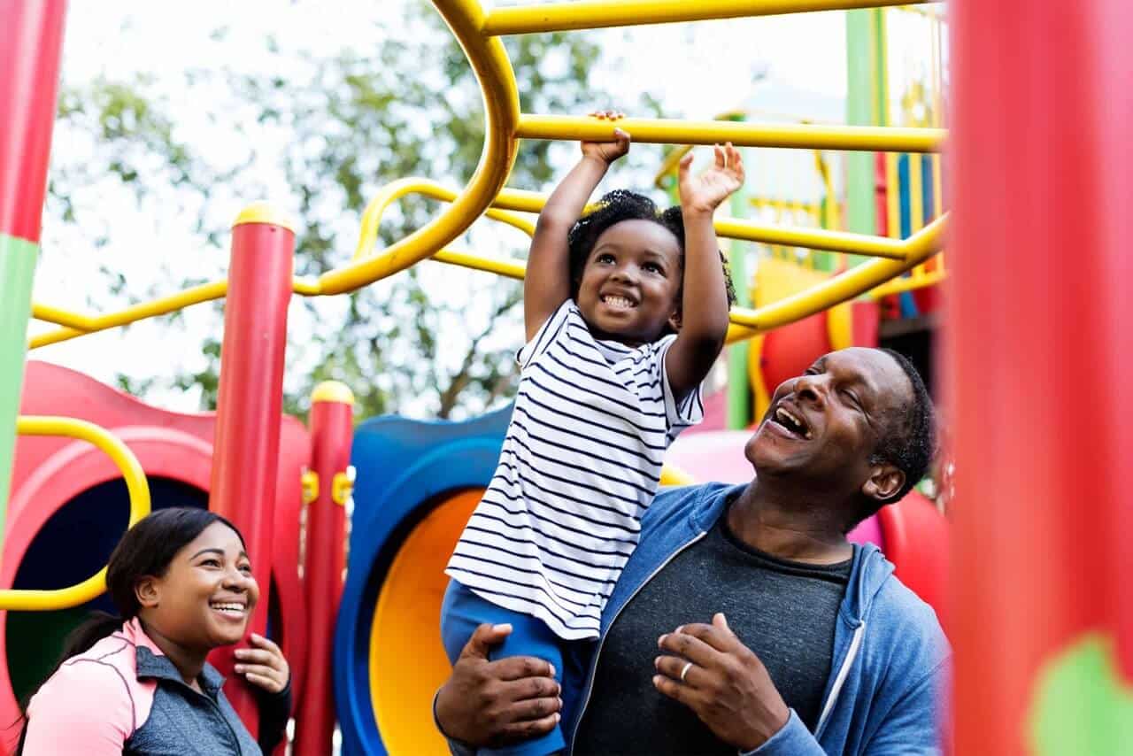 Happy-dad-and-kid-1